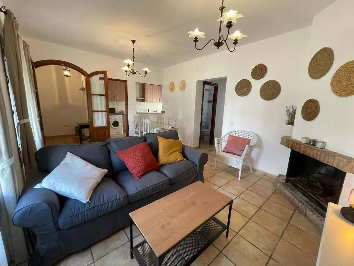 Holiday home Agradable Casa Rural Con Chimenea En Interior Higuera De La Sierra